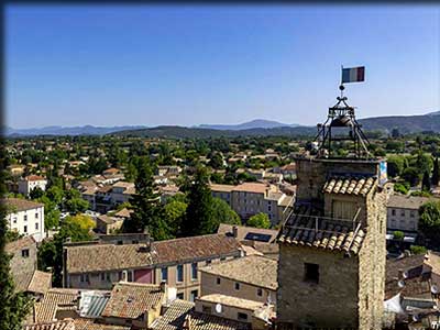 terroir viticole et patrimoine à Malaucène dans le Vaucluse